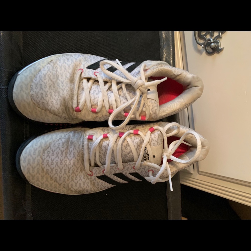 Adidas Tennis Shoes